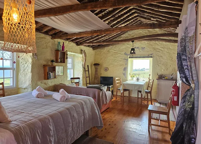 Casa Anjos Holiday home *